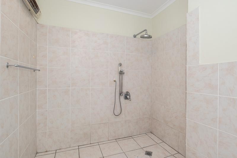 4 Bedroom Property for Sale in Constantia Western Cape